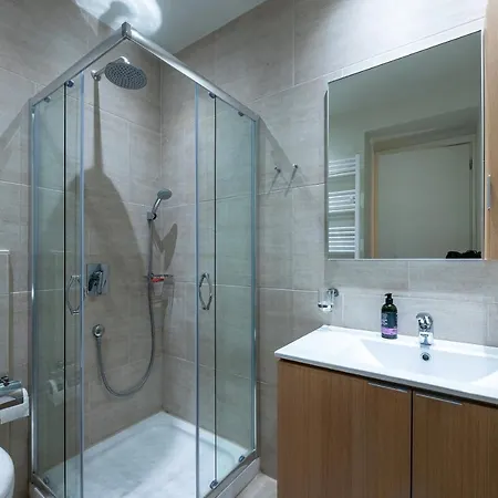 Linas - Mediterranean * Kalamata