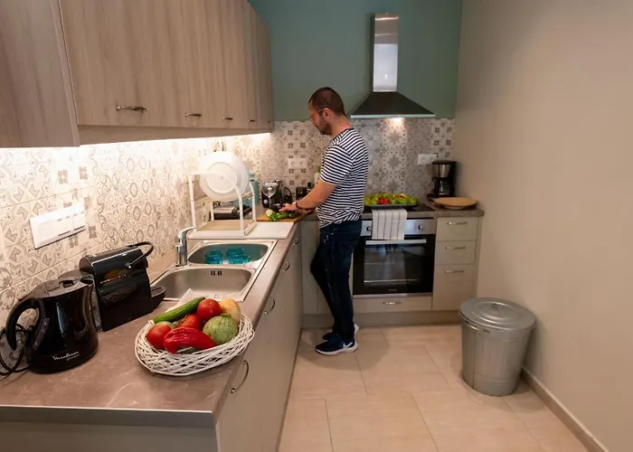 Linas - Mediterranean 卡拉马塔