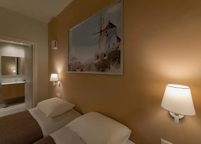 Linas - Mediterranean * Calamata